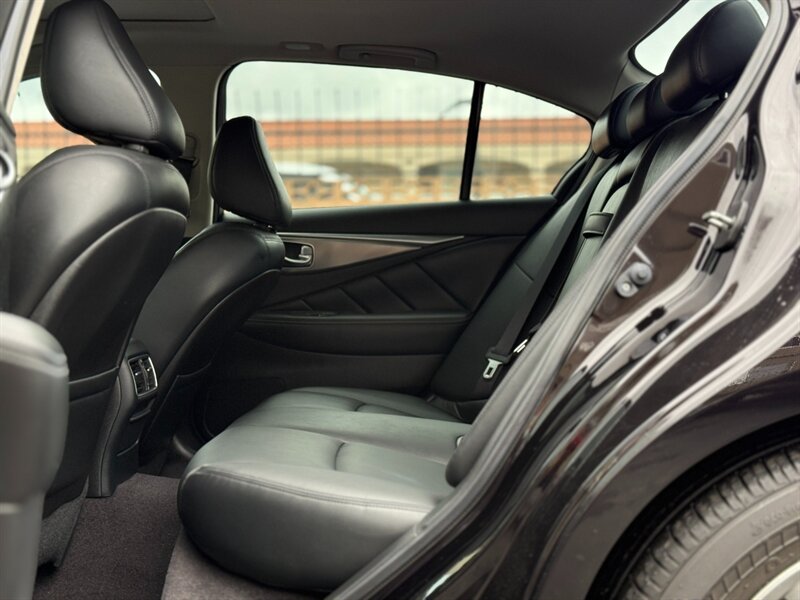 2015 INFINITI Q50 - Photo 14 - North Hills, CA 91343