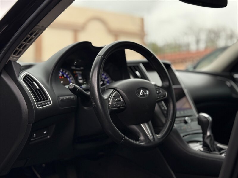 2015 INFINITI Q50 - Photo 8 - North Hills, CA 91343