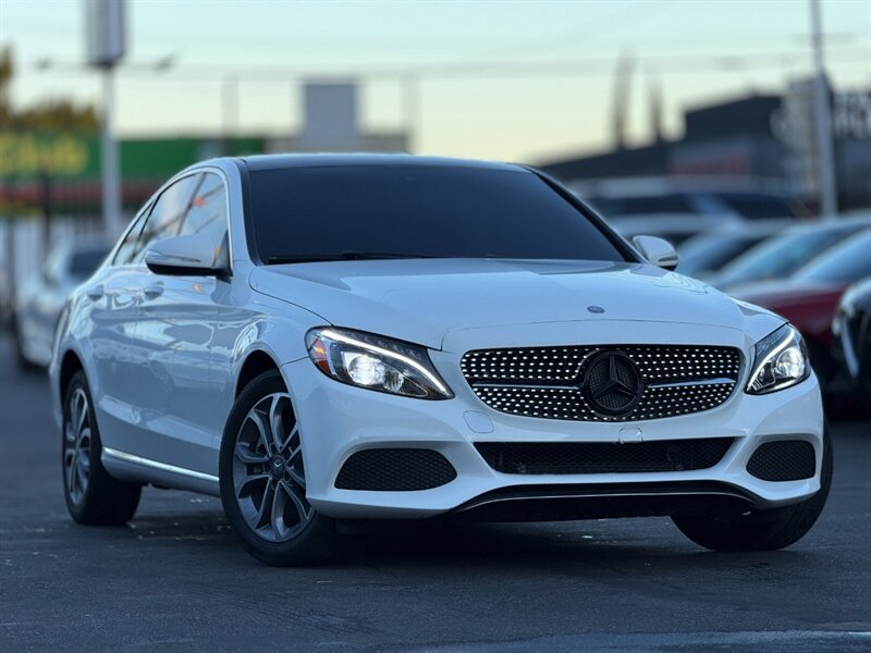 2015 Mercedes-Benz C 300  