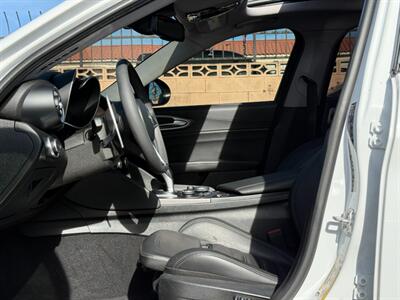 2018 Alfa Romeo Giulia Ti   - Photo 11 - North Hills, CA 91343