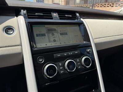 2018 Land Rover Discovery HSE   - Photo 16 - North Hills, CA 91343
