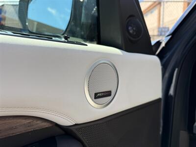 2018 Land Rover Discovery HSE   - Photo 14 - North Hills, CA 91343