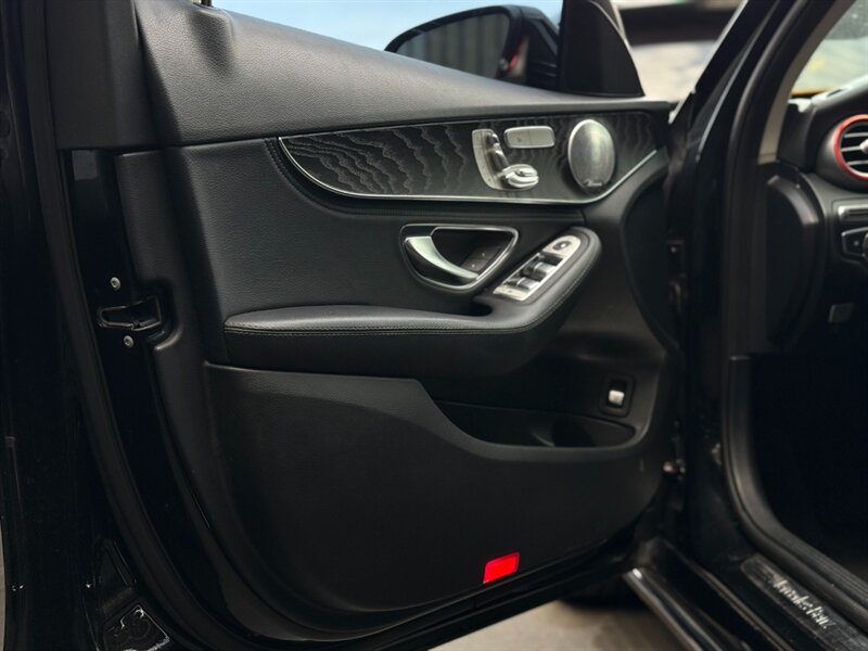 2015 Mercedes-Benz C 300 - Photo 15 - North Hills, CA 91343