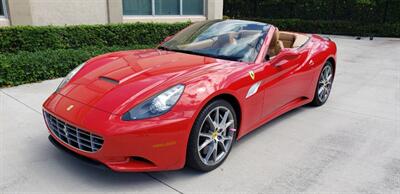 2013 Ferrari California   - Photo 2 - Hallandale, FL 33009