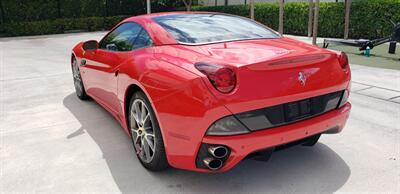 2013 Ferrari California   - Photo 28 - Hallandale, FL 33009