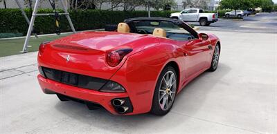 2013 Ferrari California   - Photo 4 - Hallandale, FL 33009