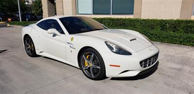 2014 Ferrari California   - Photo 19 - Hallandale, FL 33009