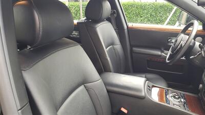 2010 Rolls-Royce Ghost  ONE OWNER - Photo 7 - Hallandale, FL 33009