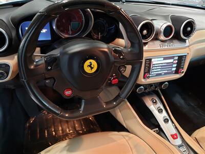 2017 Ferrari California T   - Photo 12 - Hallandale, FL 33009