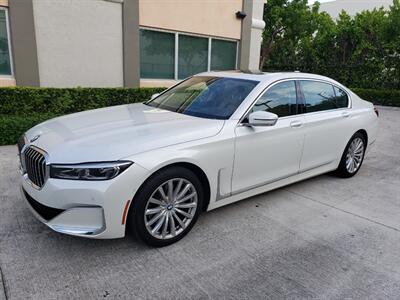 2022 BMW 740i Sedan