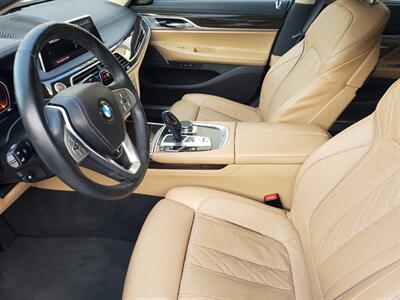 2022 BMW 740i   - Photo 12 - Hallandale, FL 33009