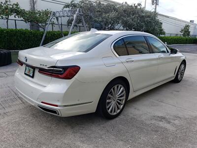 2022 BMW 740i   - Photo 3 - Hallandale, FL 33009