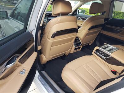 2022 BMW 740i   - Photo 10 - Hallandale, FL 33009