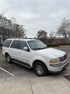 1998 Lincoln Navigator   - Photo 2 - Stockton, CA 95202