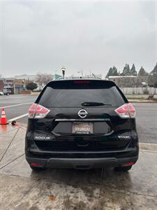 2015 Nissan Rogue SV   - Photo 4 - Stockton, CA 95202