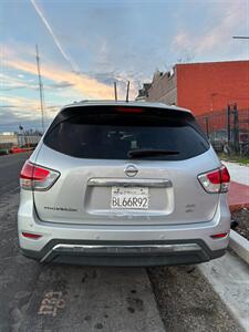 2015 Nissan Pathfinder SV   - Photo 4 - Stockton, CA 95202