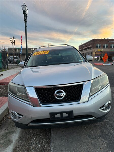 2015 Nissan Pathfinder SV   - Photo 1 - Stockton, CA 95202