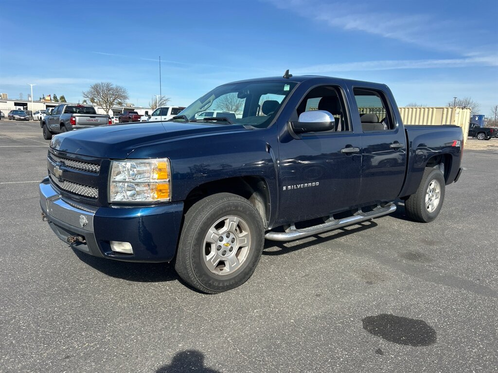 2008 Chevrolet Silverado 1500 Work Truck   - Photo 1 - Riverside, CA 92505