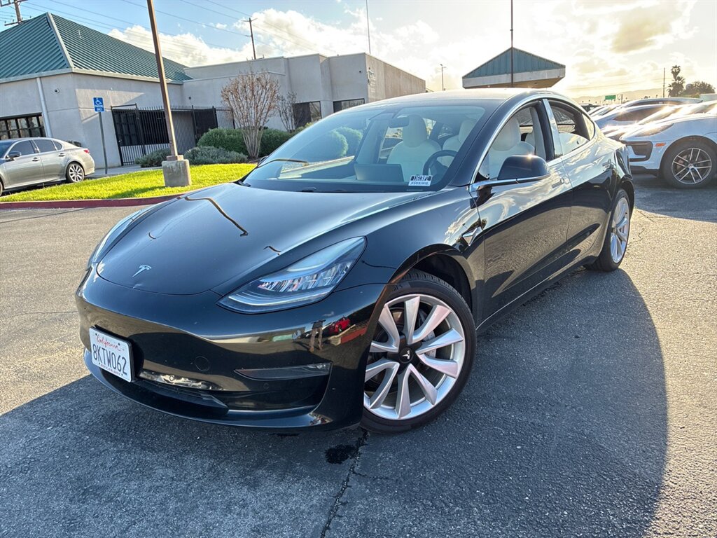 2019 Tesla Model 3 Long Range   - Photo 1 - Riverside, CA 92505