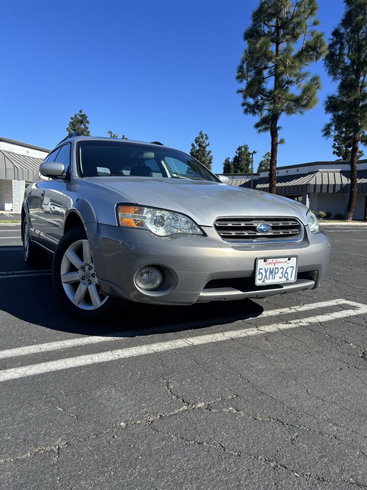 2007 Subaru Outback 2.5i L.L.Bean Edition   - Photo 1 - Riverside, CA 92505