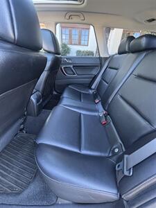 2007 Subaru Outback 2.5i L.L.Bean Edition   - Photo 8 - Riverside, CA 92505