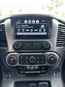 2020 Chevrolet Suburban LT 4x4   - Photo 13 - Riverside, CA 92505