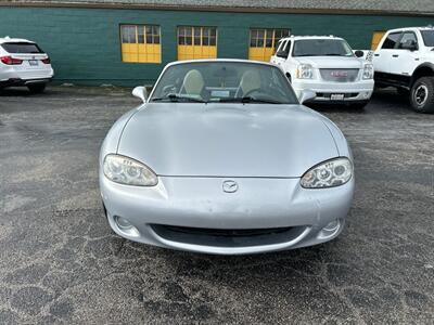 2003 Mazda MX-5 Miata SE - Photo 2 - Riverside, CA 92505