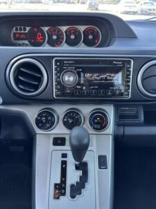 2008 Scion xB - Photo 11 - Riverside, CA 92505