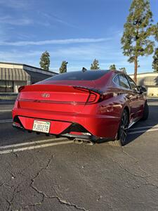 2020 Hyundai SONATA Limited   - Photo 4 - Riverside, CA 92505