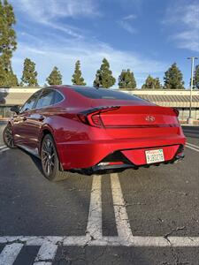 2020 Hyundai SONATA Limited   - Photo 3 - Riverside, CA 92505