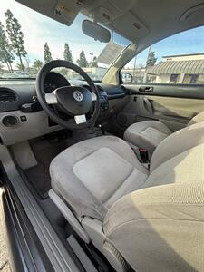 2004 Volkswagen New Beetle GL   - Photo 7 - Riverside, CA 92505