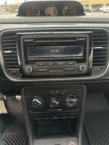 2012 Volkswagen Beetle Turbo PZEV - Photo 9 - Riverside, CA 92505