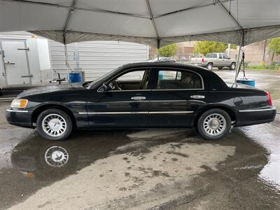 2001 Lincoln Town Car Cartier   - Photo 8 - Riverside, CA 92505