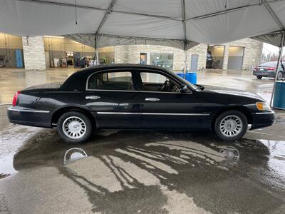 2001 Lincoln Town Car Cartier   - Photo 4 - Riverside, CA 92505