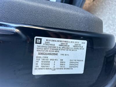 2009 Chevrolet Avalanche LT   - Photo 12 - Riverside, CA 92505