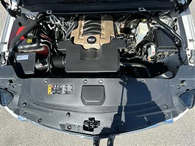 2019 Cadillac Escalade Luxury   - Photo 15 - Riverside, CA 92505