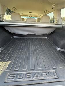 2012 Subaru Outback 2.5i Limited AWD   - Photo 5 - Riverside, CA 92505