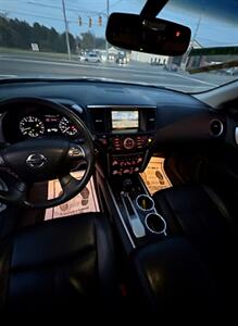 2013 Nissan Pathfinder SL   - Photo 5 - La Vergne, TN 37086