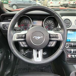 2018 Ford Mustang EcoBoost Convertible Premium   - Photo 12 - Portland, OR 97266