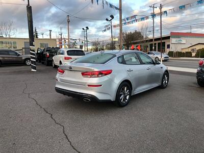 2019 Kia Optima LX   - Photo 4 - Portland, OR 97266