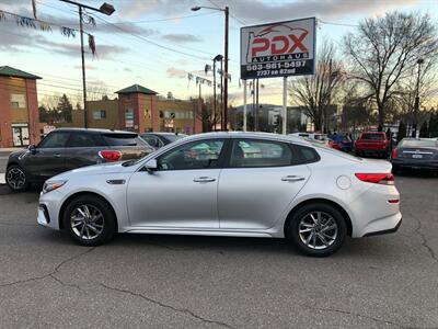2019 Kia Optima LX   - Photo 1 - Portland, OR 97266