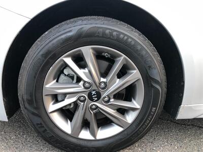 2019 Kia Optima LX   - Photo 17 - Portland, OR 97266