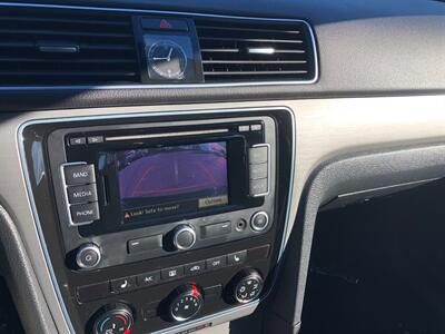 2014 Volkswagen Passat 2.0L TDI SE   - Photo 13 - Portland, OR 97266