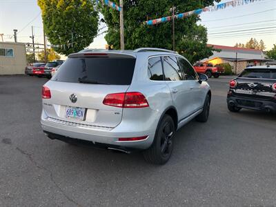 2011 Volkswagen Touareg AWD VR6 Lux   - Photo 4 - Portland, OR 97266