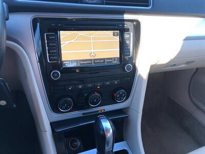 2014 Volkswagen Passat 2.0L TDI SE - Photo 12 - Portland, OR 97266