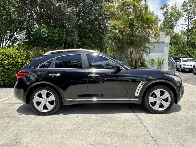 2011 INFINITI FX35 AWD 3.5L V6  