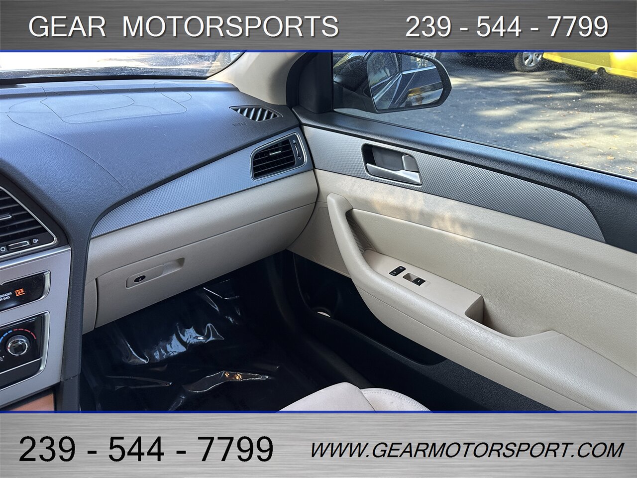 2015 Hyundai SONATA SE - Photo 14 - Estero, FL 33928