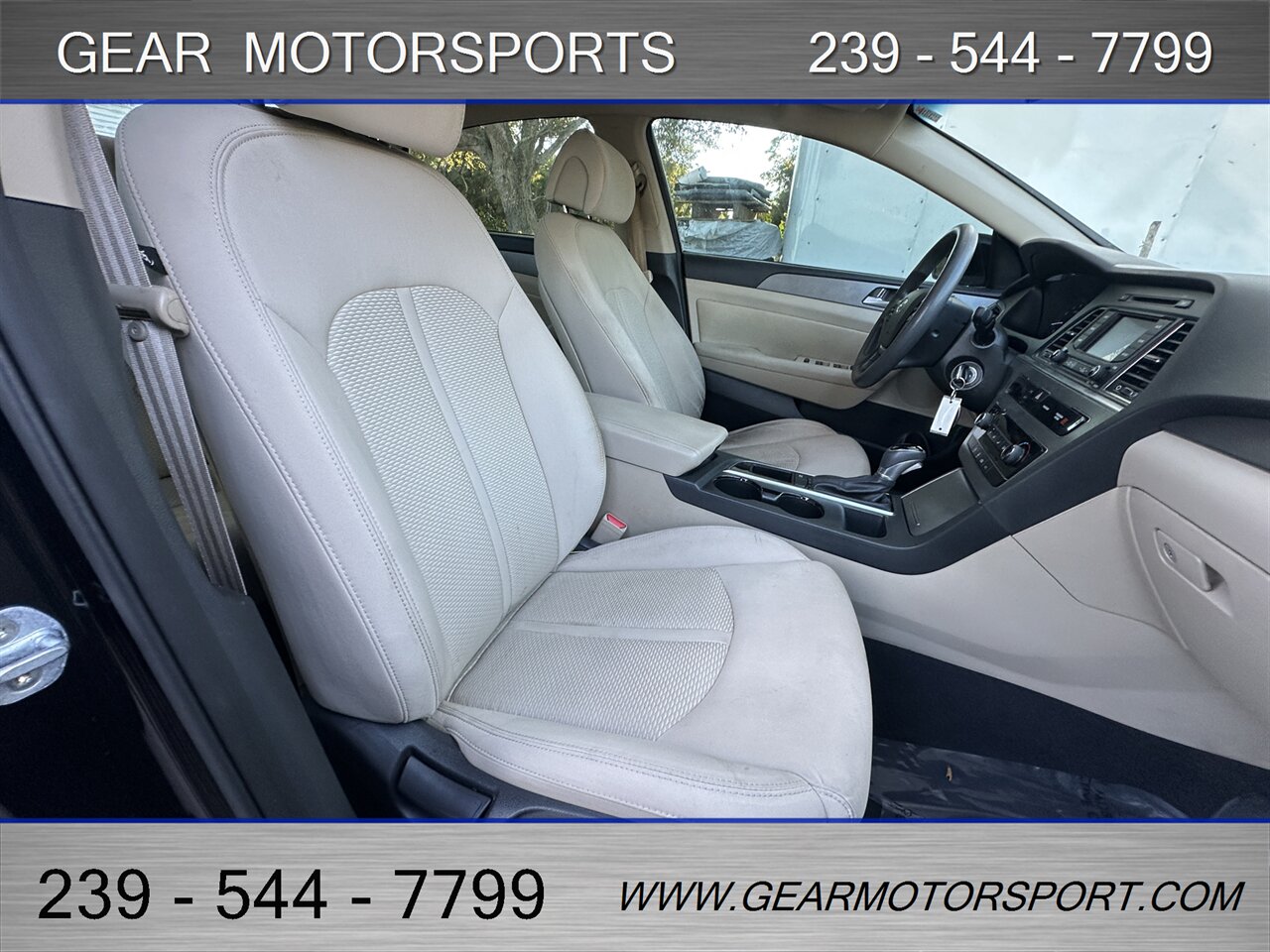 2015 Hyundai SONATA SE - Photo 15 - Estero, FL 33928