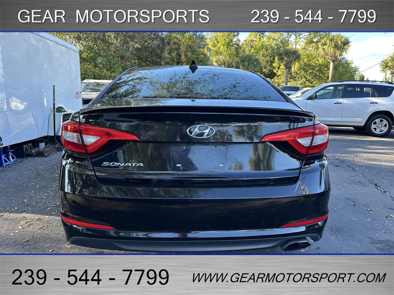 2015 Hyundai SONATA SE - Photo 4 - Estero, FL 33928