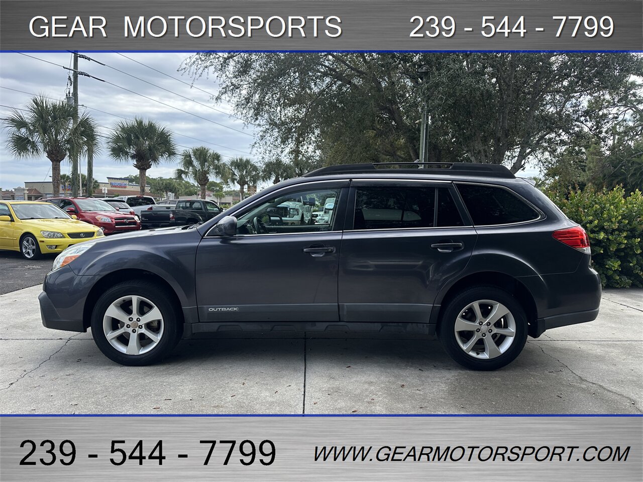2013 Subaru Outback 2.5i Premium 6-SPEED   - Photo 8 - Estero, FL 33928